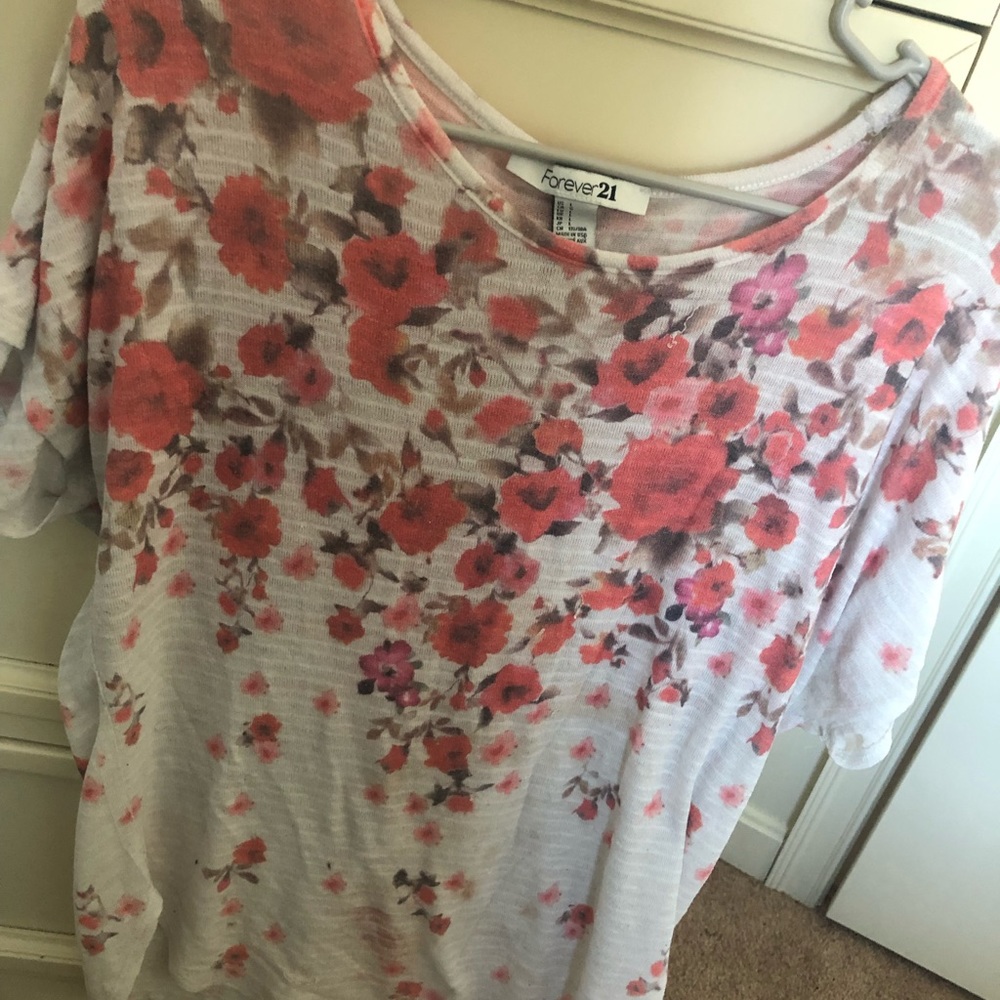Flower detailed shirt
